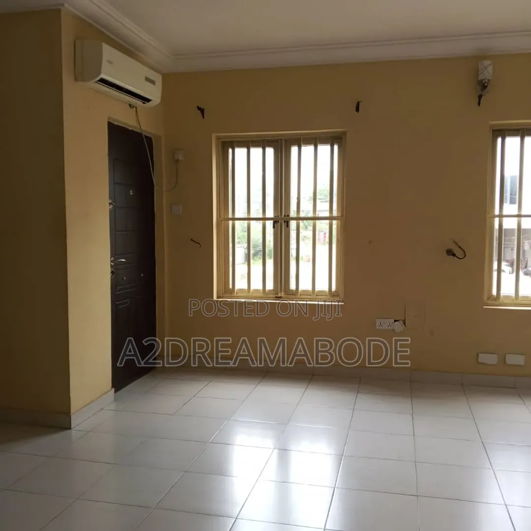 5bdrm Duplex in Ikeja, Adeniyi Jones for rent in Adeniyi Jones