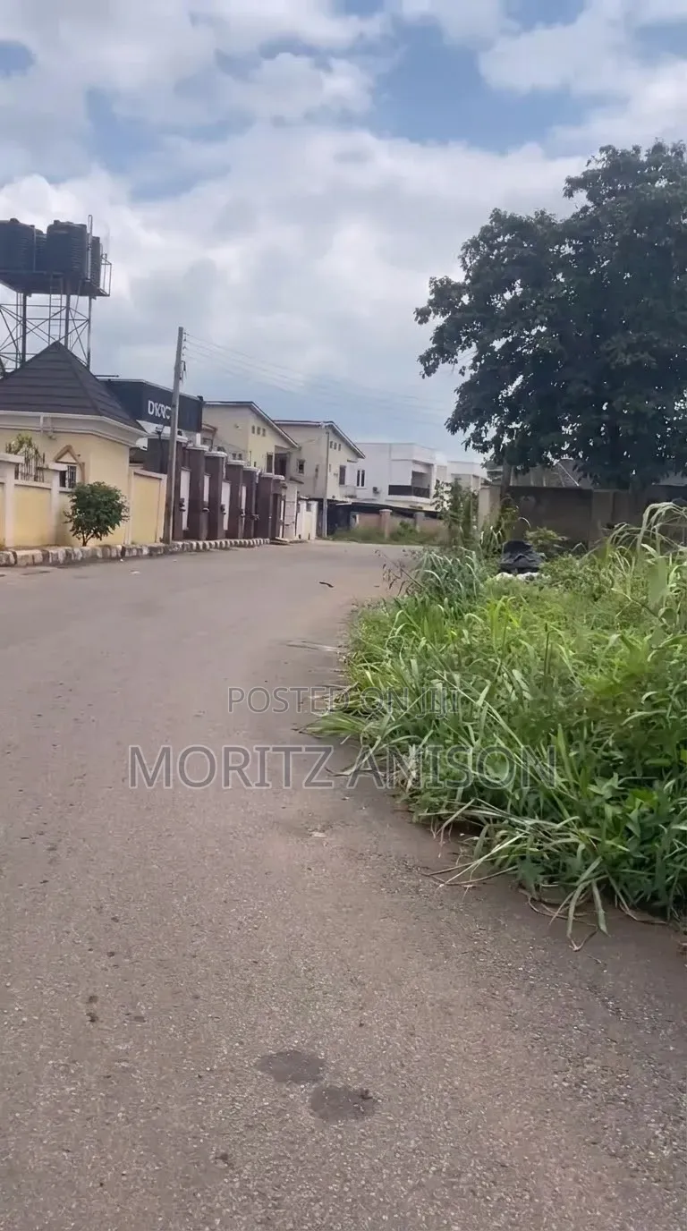 Land for Sale: WTC Estate,Enugu in Enugu