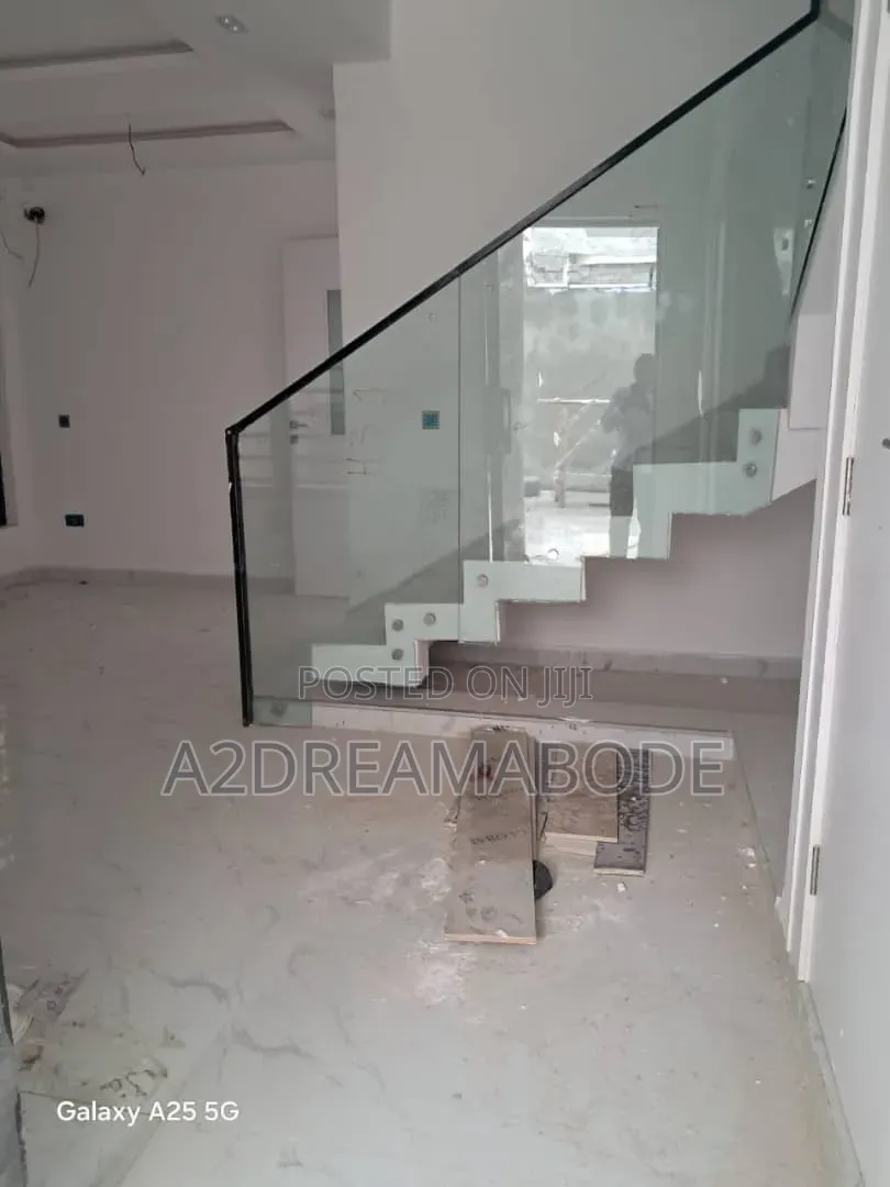 4bdrm Duplex in Ikeja, Allen Avenue for sale in Allen Avenue