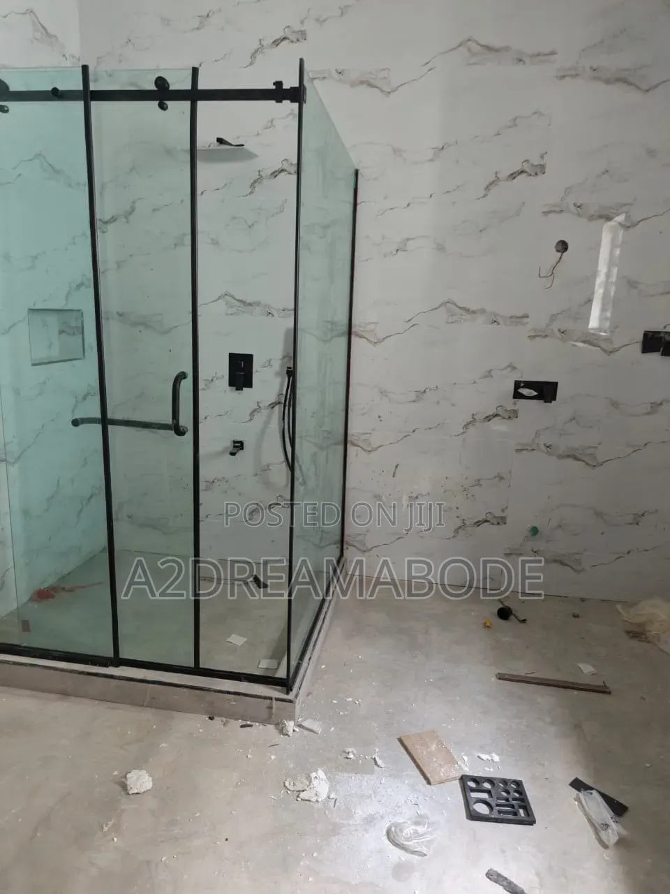 5bdrm Duplex in Omole for sale in Omole Phase 1