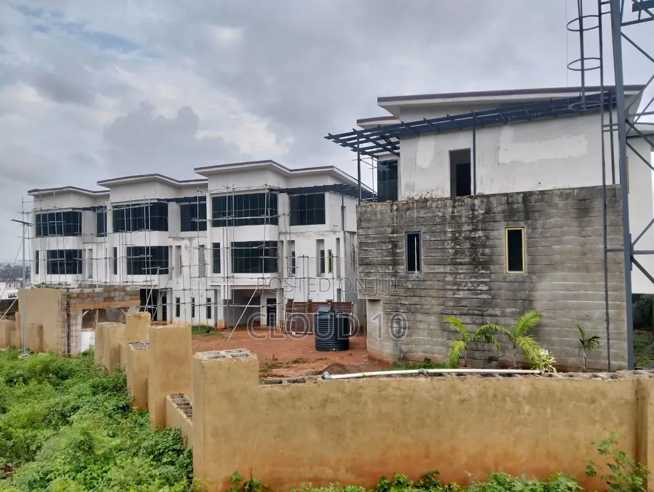 5bdrm Duplex in Katampe Extension for sale in Katampe Extension