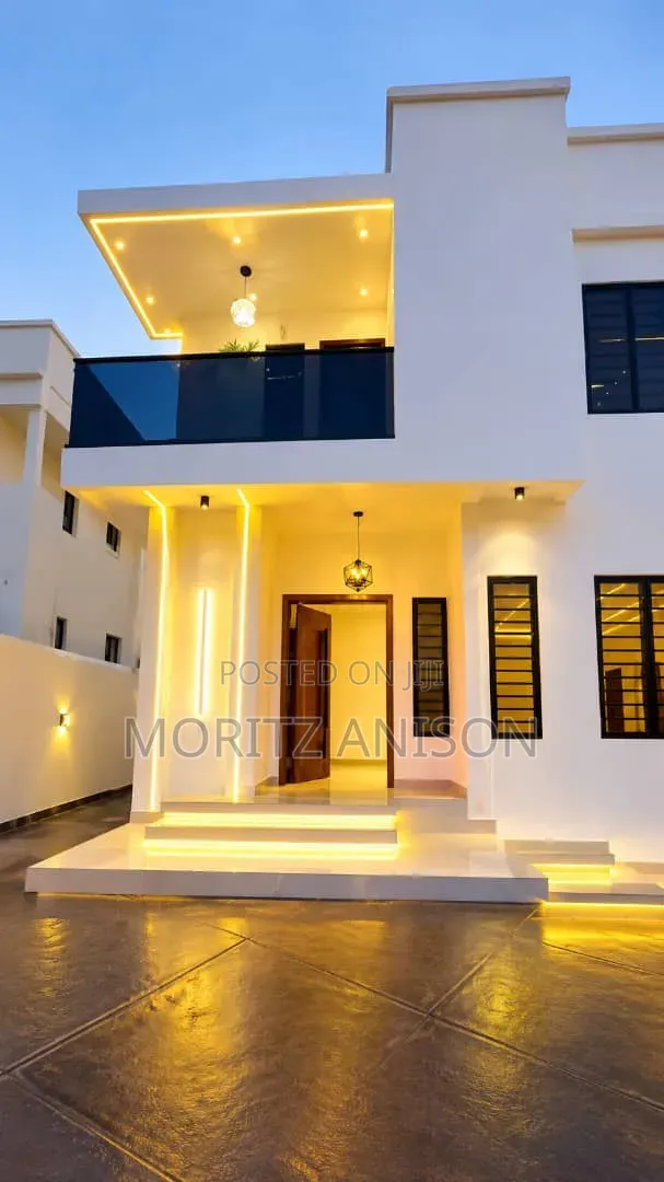 4bdrm Duplex in Helium Cuta, Enugu for sale in Enugu