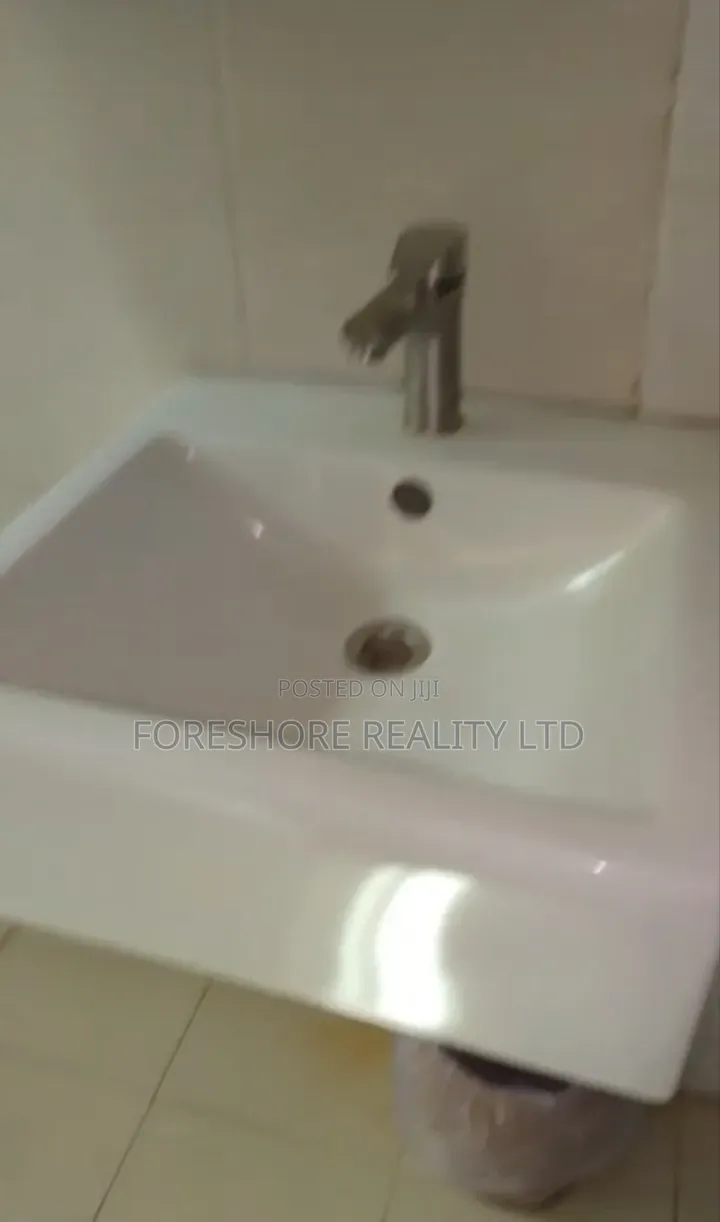 Furnished Studio Apartment in Magodo Shangisha for rent in GRA Phase 2 Shangisha