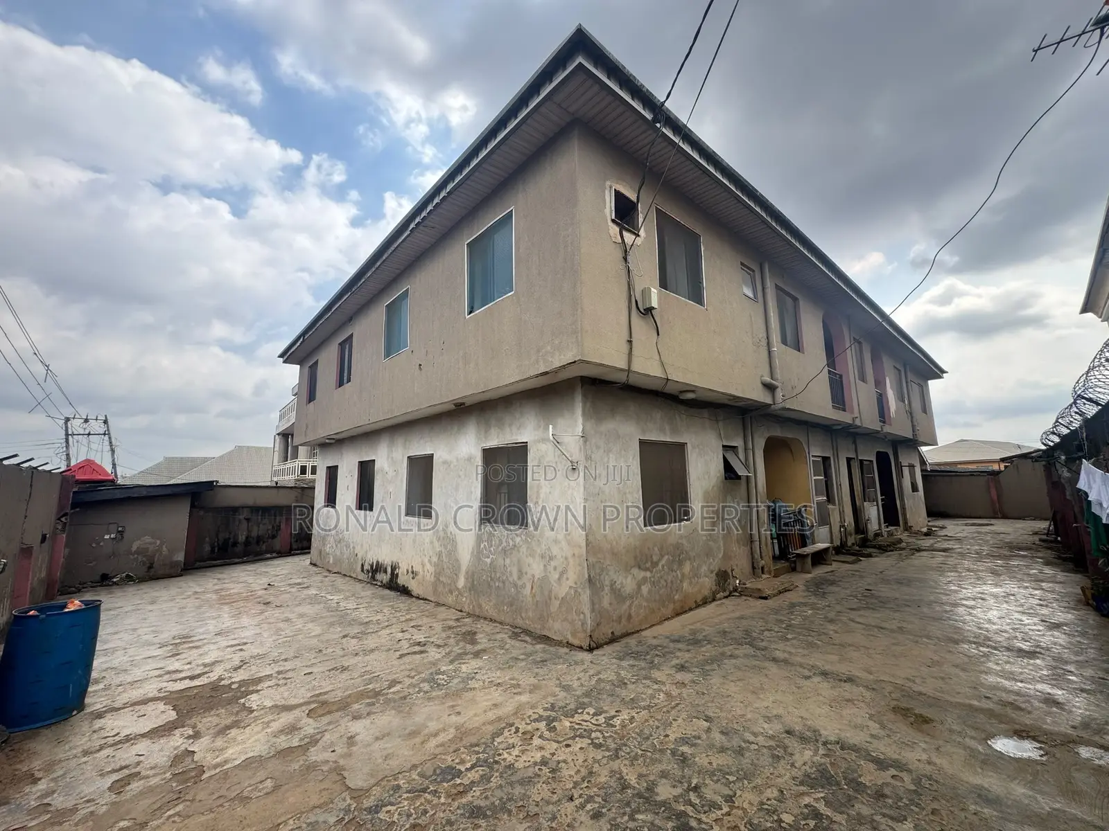 2bdrm Block of Flats in Yakoyo/Alagbole for sale in Yakoyo/Alagbole