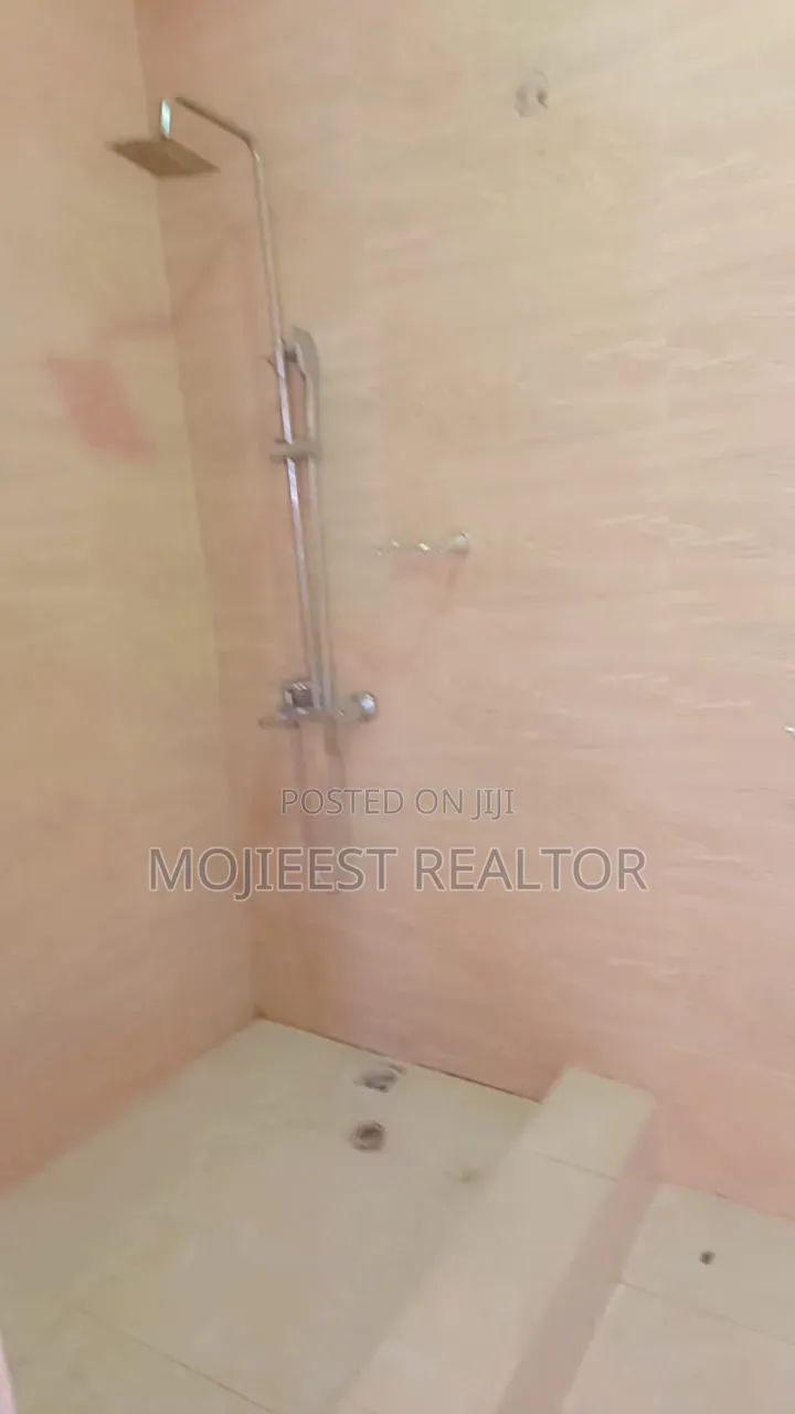2bdrm Block of Flats in River Park Estates, Lugbe District for rent in Lugbe District
