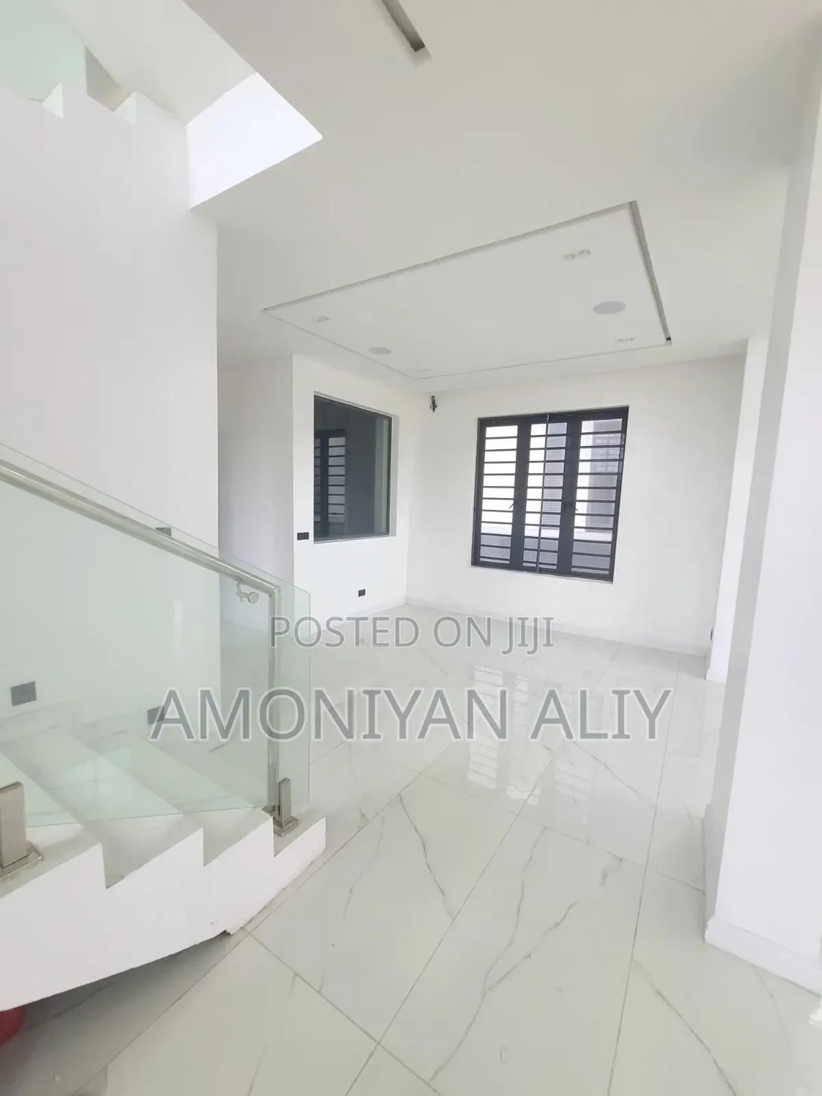 5bdrm Mansion in Megamond Estate, Ikota for sale in Ikota