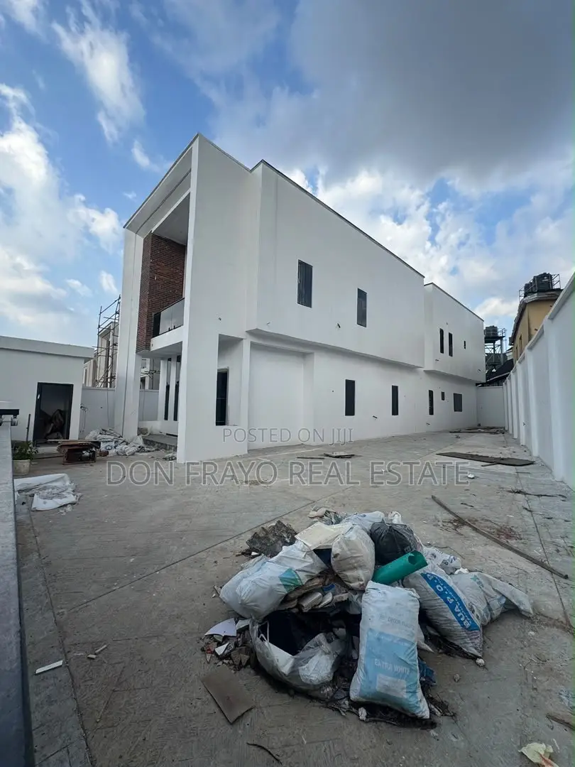 4bdrm Duplex in Main Ikolaba Gra, Agodi for sale in Agodi