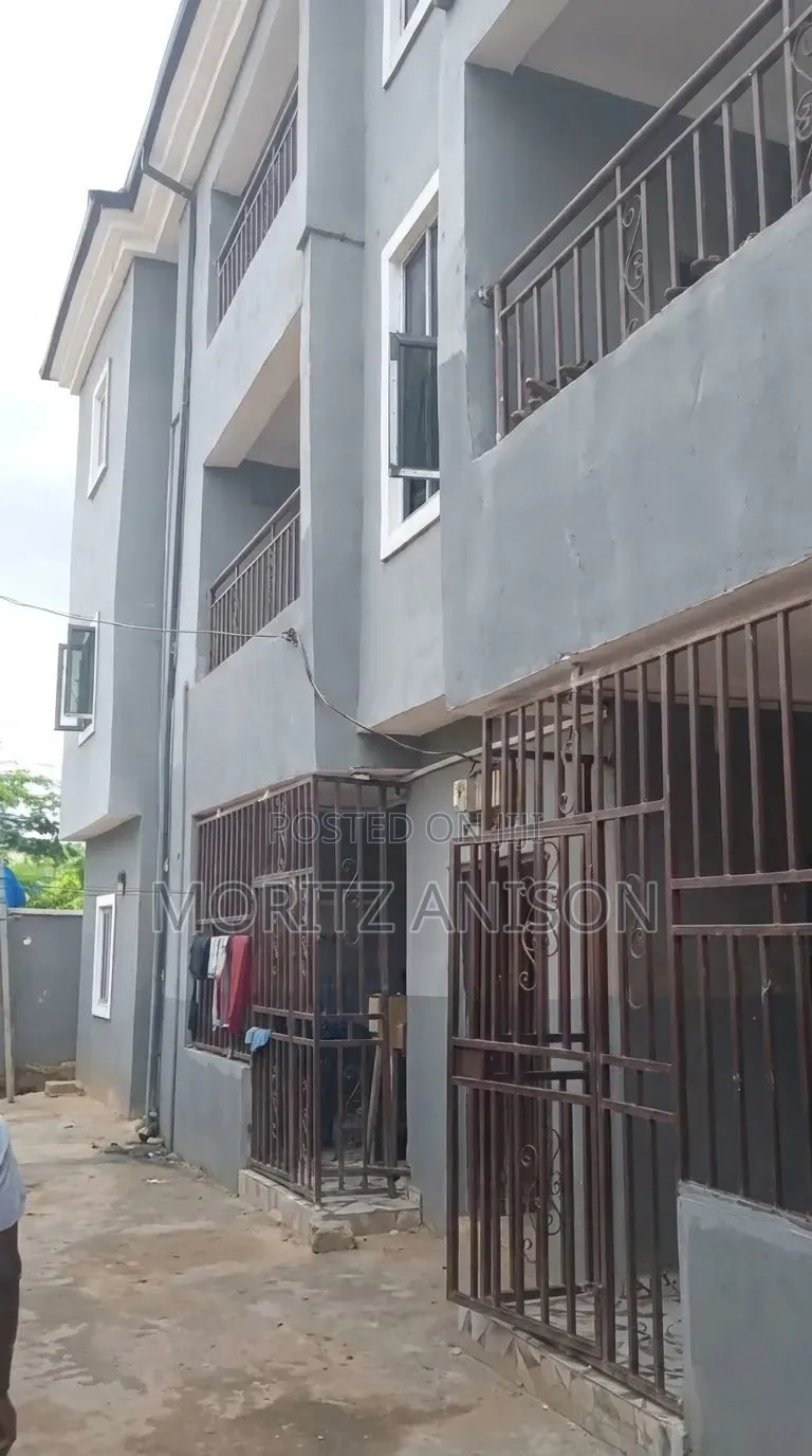 2bdrm Block of Flats in Umuchibo, Enugu for sale in Enugu