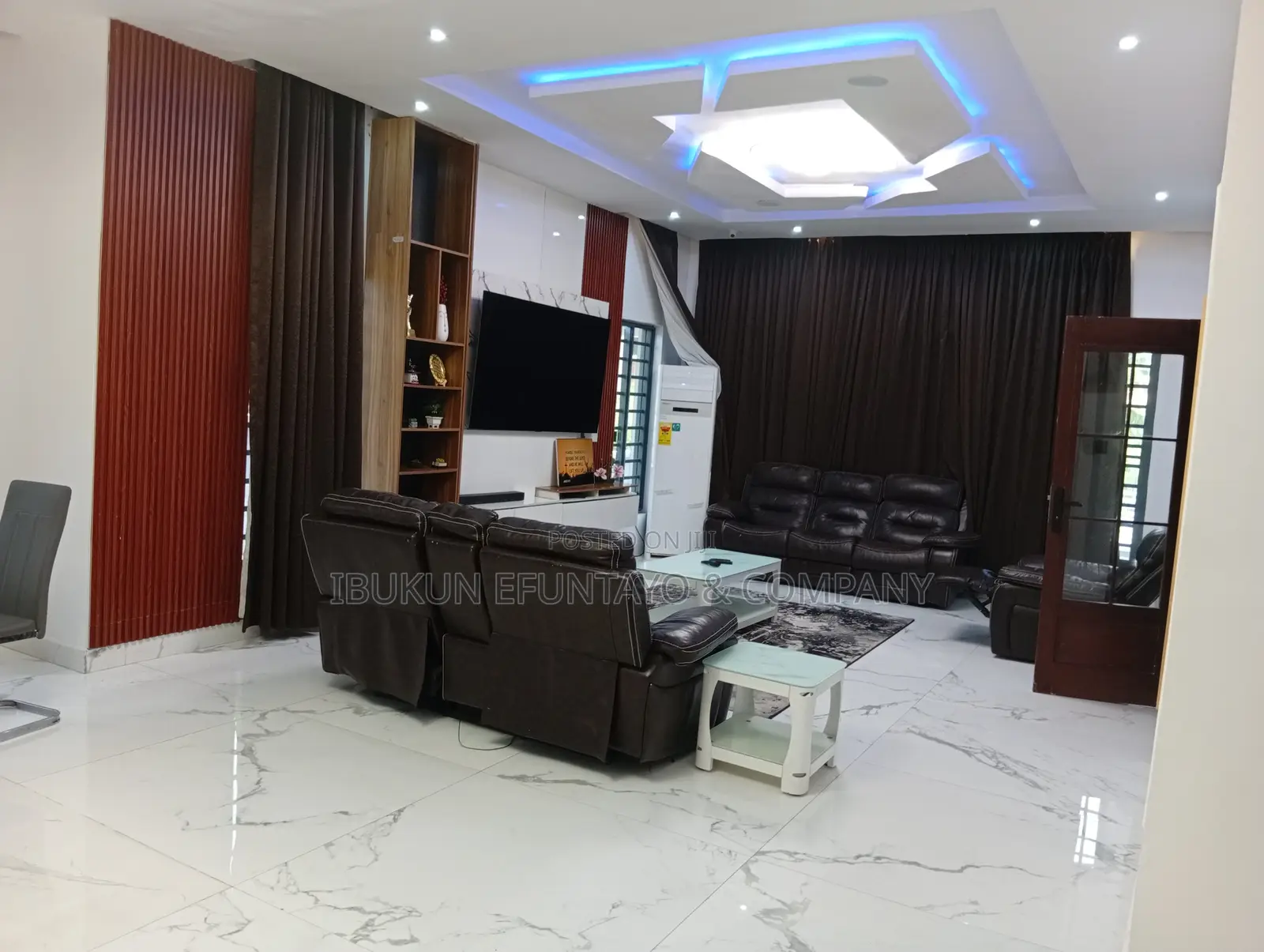 6bdrm Duplex in Chaplin Court Estate, Ogombo for sale in Ogombo