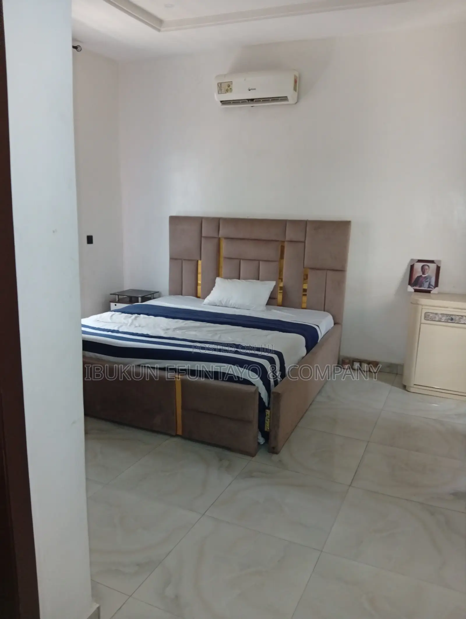 6bdrm Duplex in Chaplin Court Estate, Ogombo for sale in Ogombo