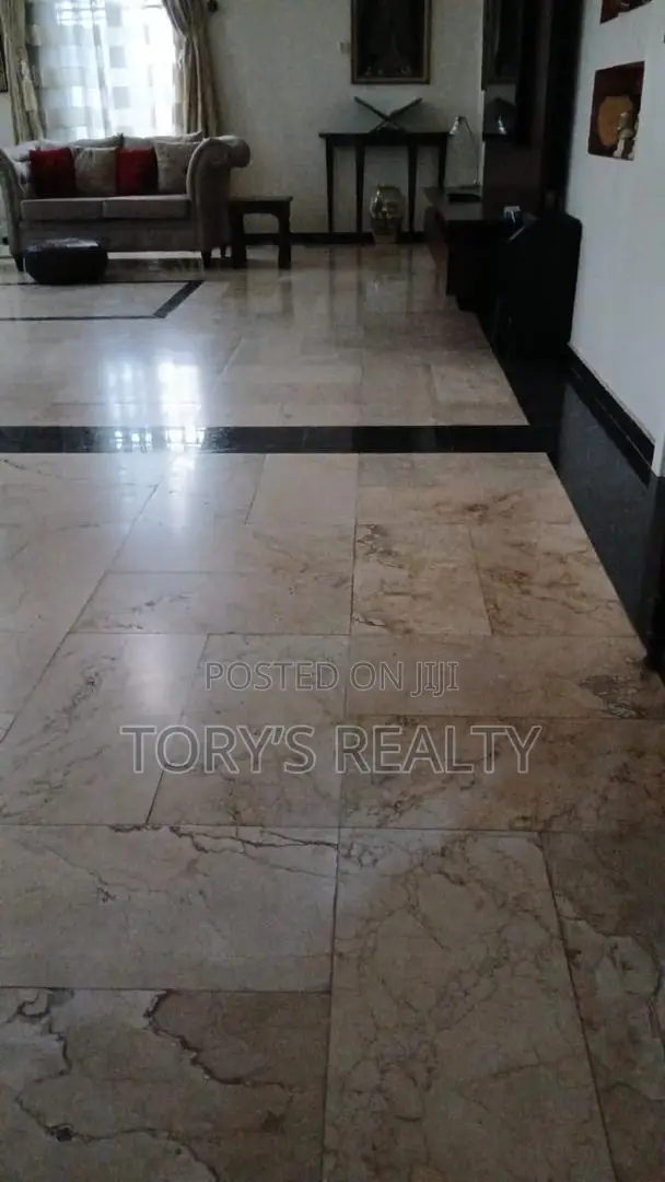 5bdrm Duplex in Victoria Island Extension for sale in Victoria Island Extension