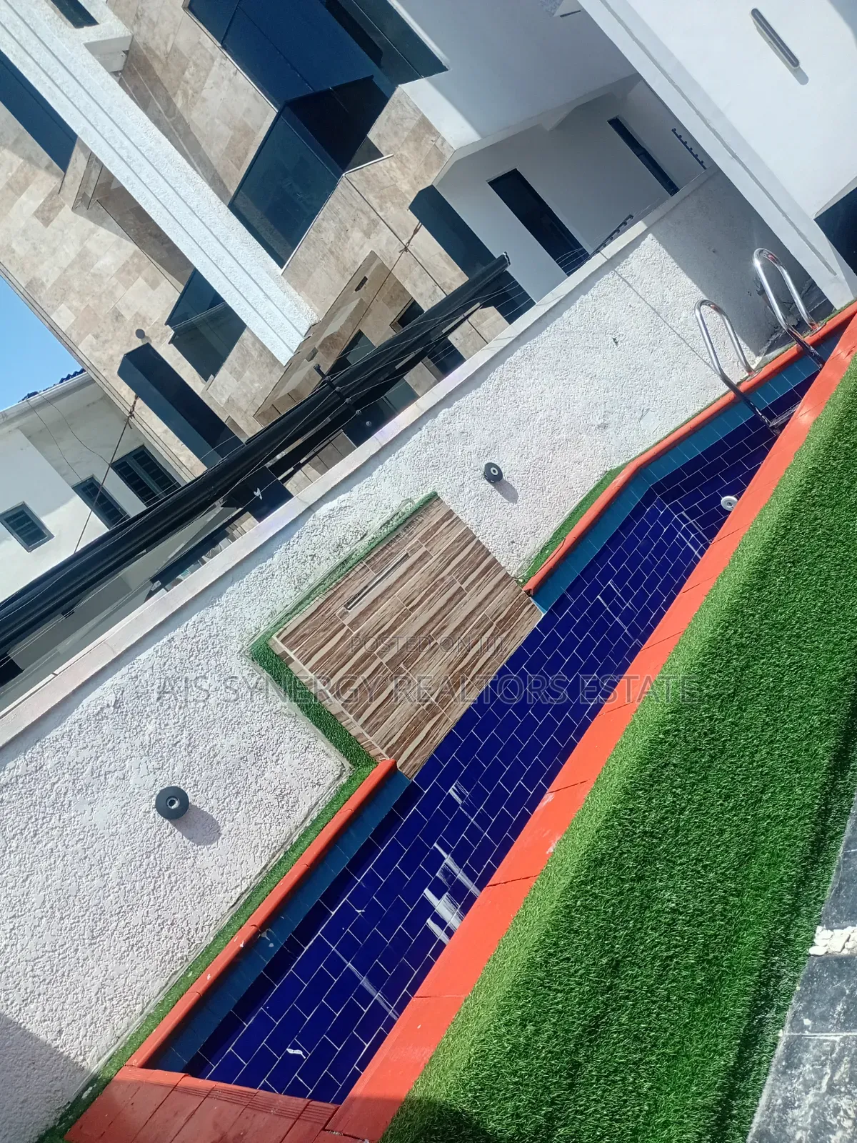 5bdrm Duplex in Lekki Expressway for sale in Lekki Expressway