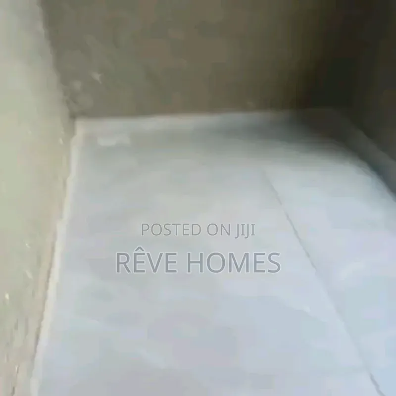 2bdrm Block of Flats in Adekunle for rent in Adekunle