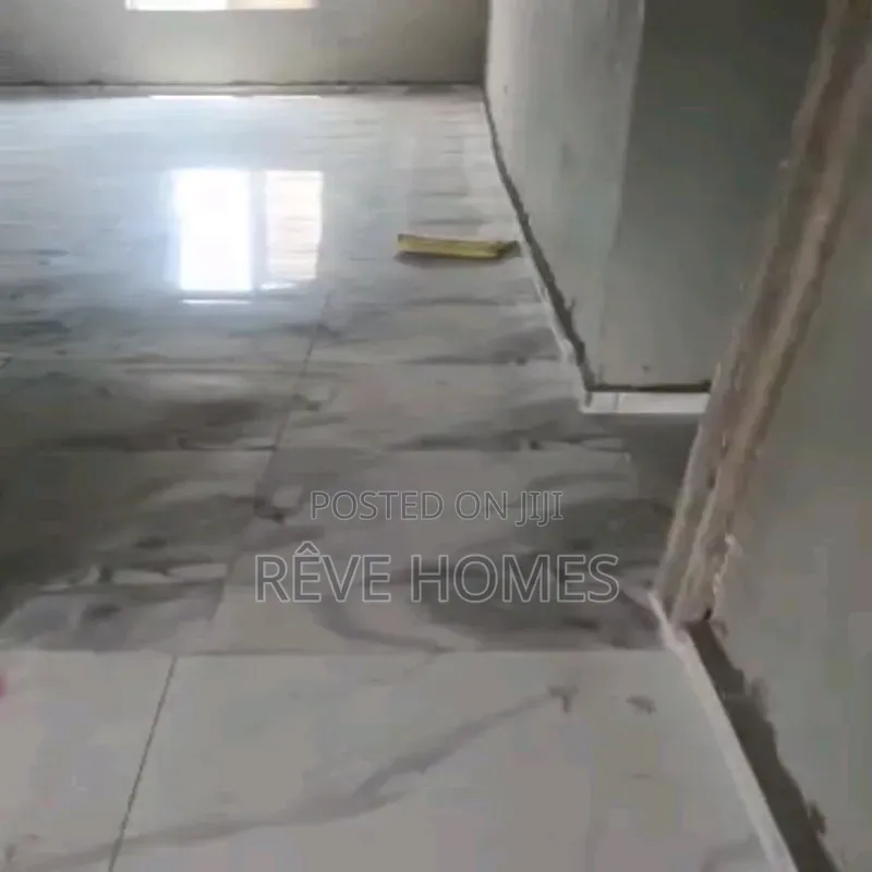 2bdrm Block of Flats in Adekunle for rent in Adekunle