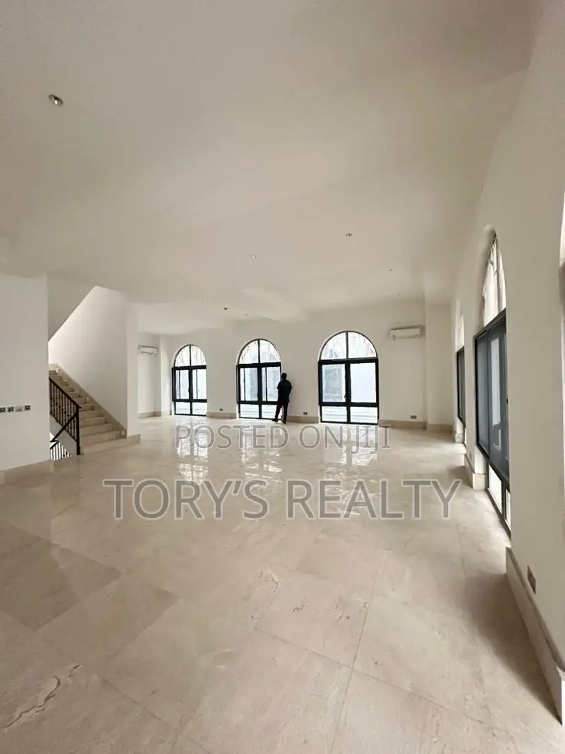 4bdrm Duplex in Old Ikoyi for sale in Old Ikoyi