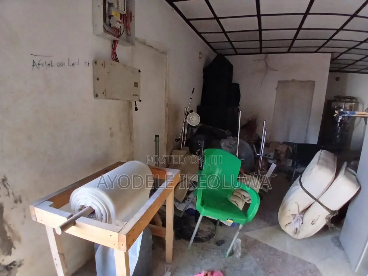 Commercial in Abaranje