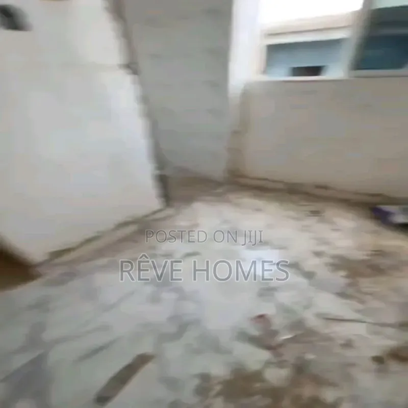 2bdrm Apartment in Ilupeju Industrial Estate for rent in Ilupeju Industrial Estate