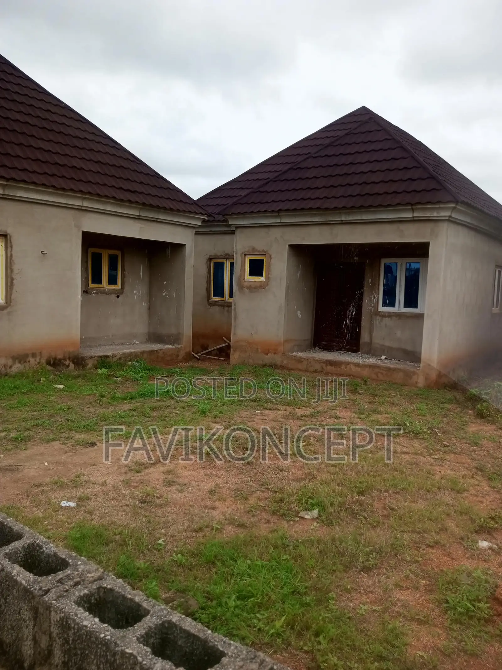 7bdrm Block of Flats in Giri for sale in Giri