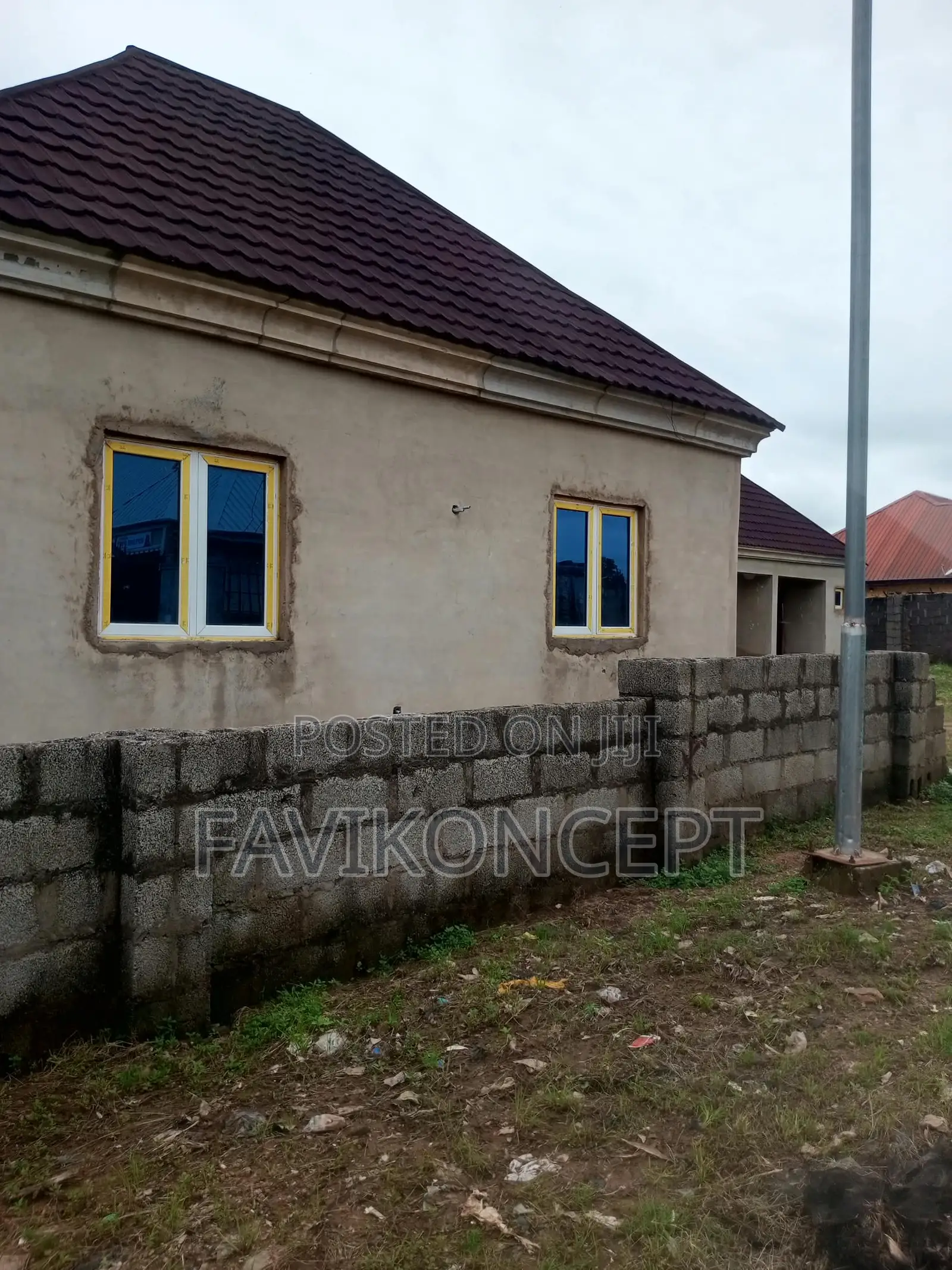 7bdrm Block of Flats in Giri for sale in Giri
