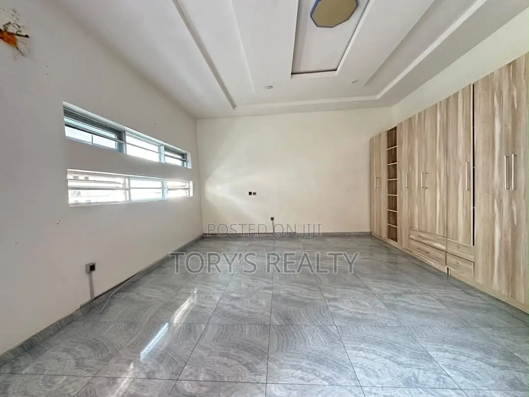 4bdrm Duplex in Lekki Phase 2 for rent in Lekki Phase 2
