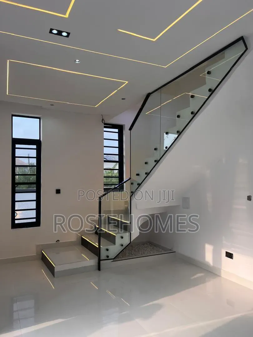 4bdrm Duplex in Sangotedo for sale in Sangotedo