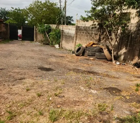 640Sqm Residential Land With Old Structure in Bodija