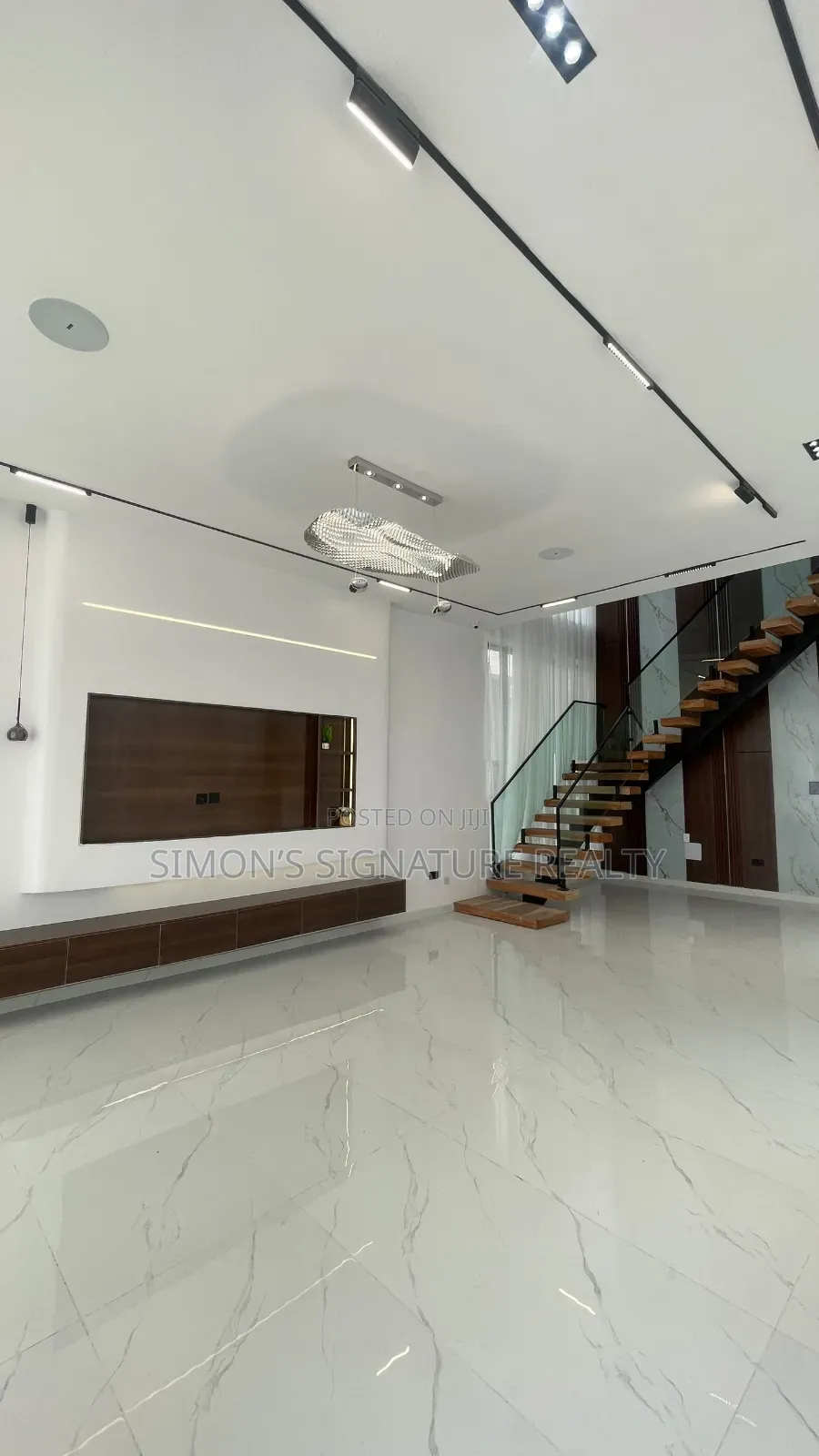 5bdrm Duplex in VGC / Ajah for sale in VGC / Ajah
