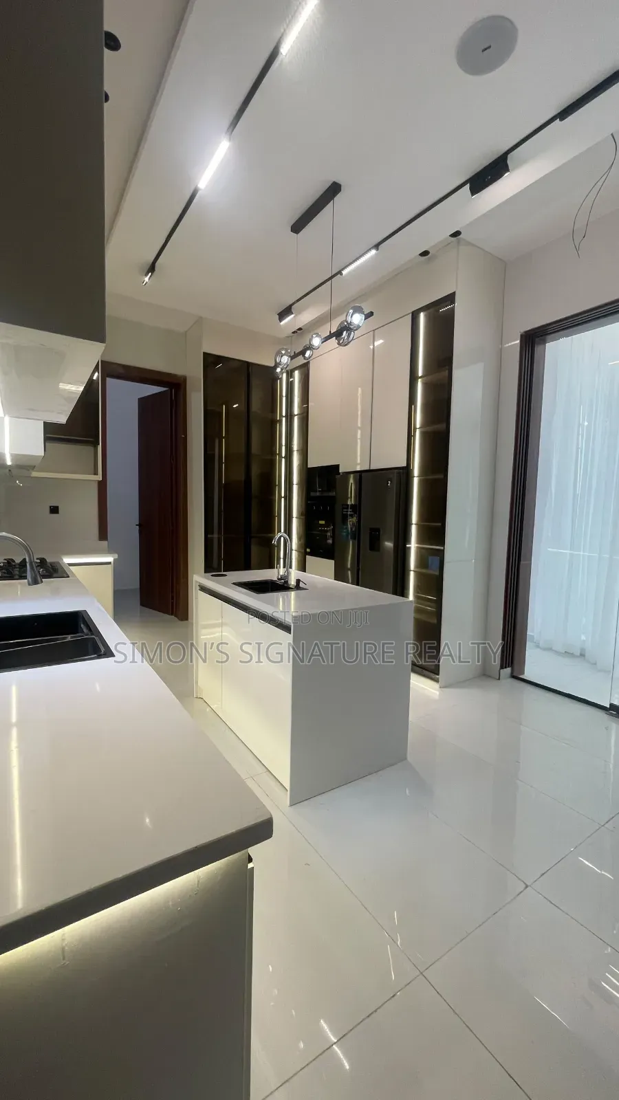 5bdrm Duplex in VGC / Ajah for sale in VGC / Ajah