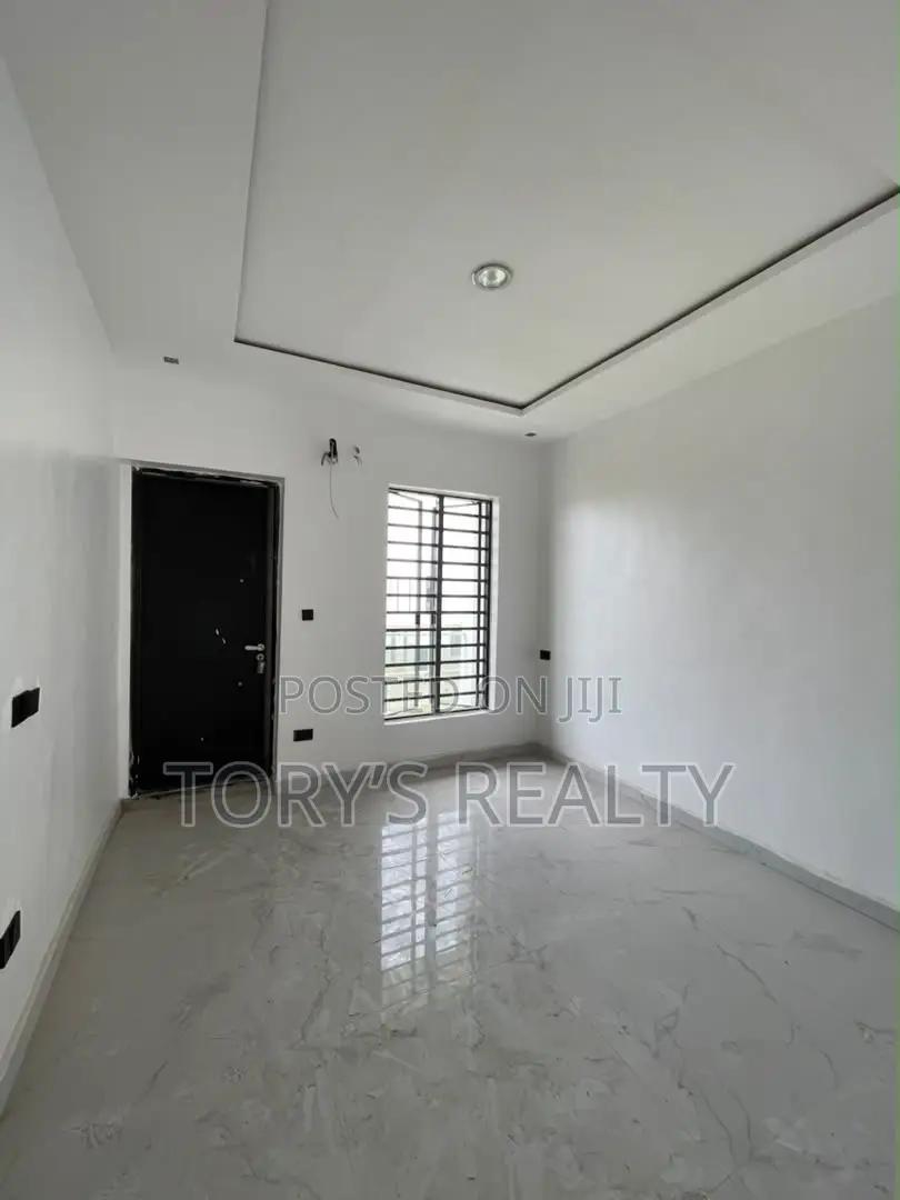 5bdrm Duplex in Ado / Ajah for sale in Ado / Ajah
