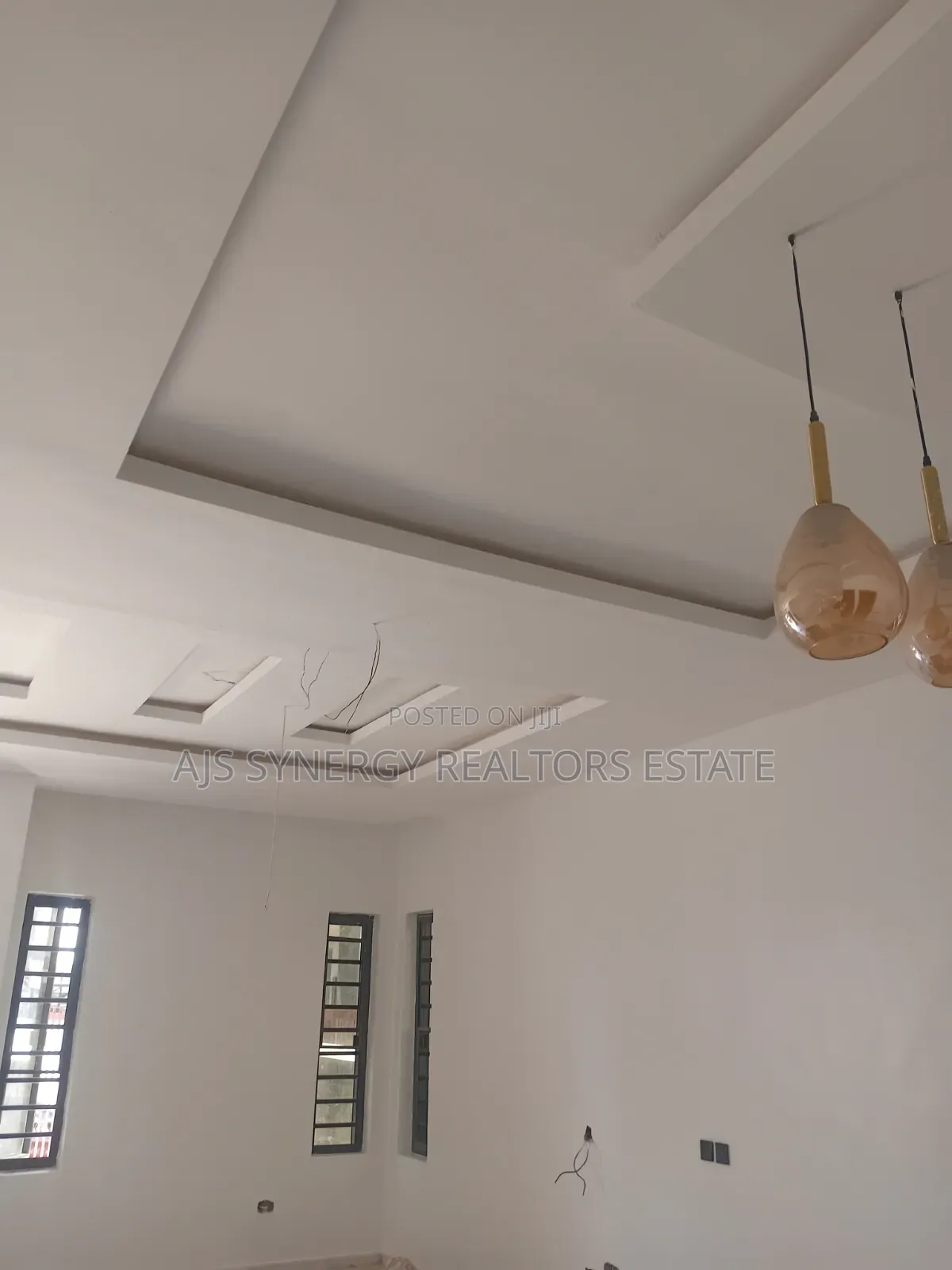 4bdrm Duplex in Lekki Expressway for sale in Lekki Expressway