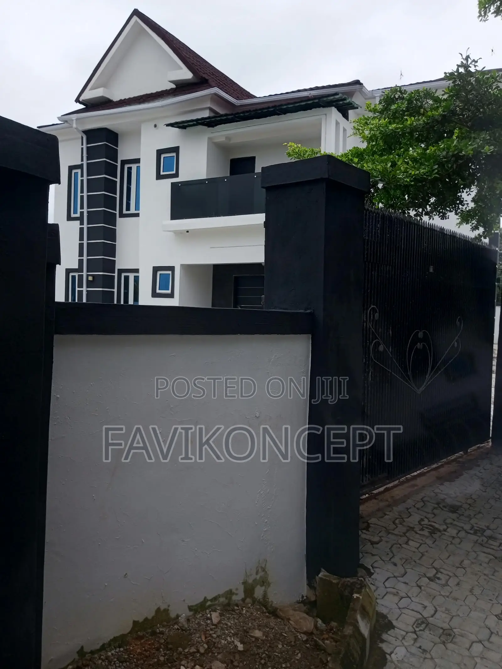 4bdrm Duplex in Giri for sale in Giri