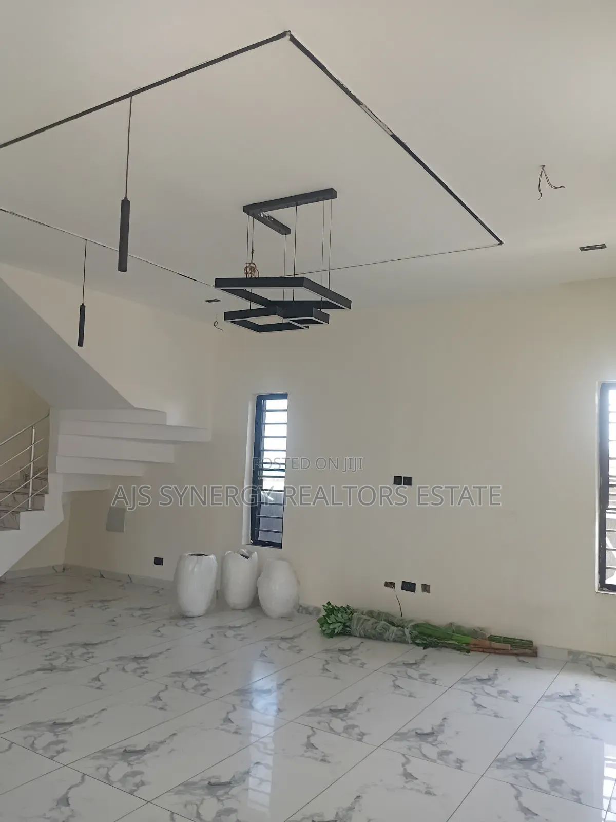 5bdrm Duplex in Lekki Expressway for sale in Lekki Expressway