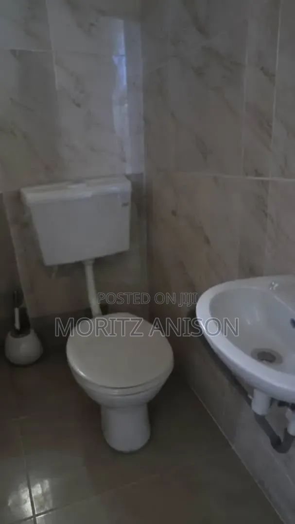 2bdrm Block of Flats in Trans-Ekulu., Enugu for rent in Enugu