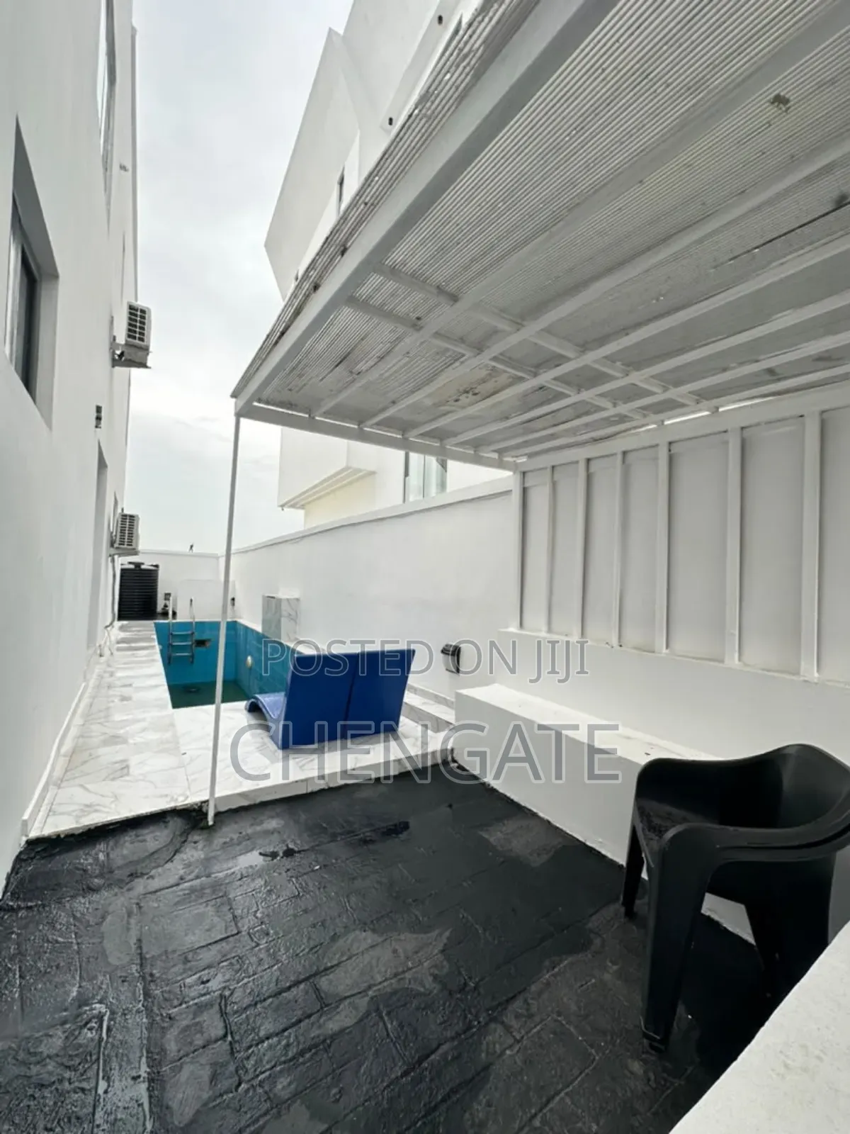 5bdrm Duplex in Osapa london for sale in Osapa london