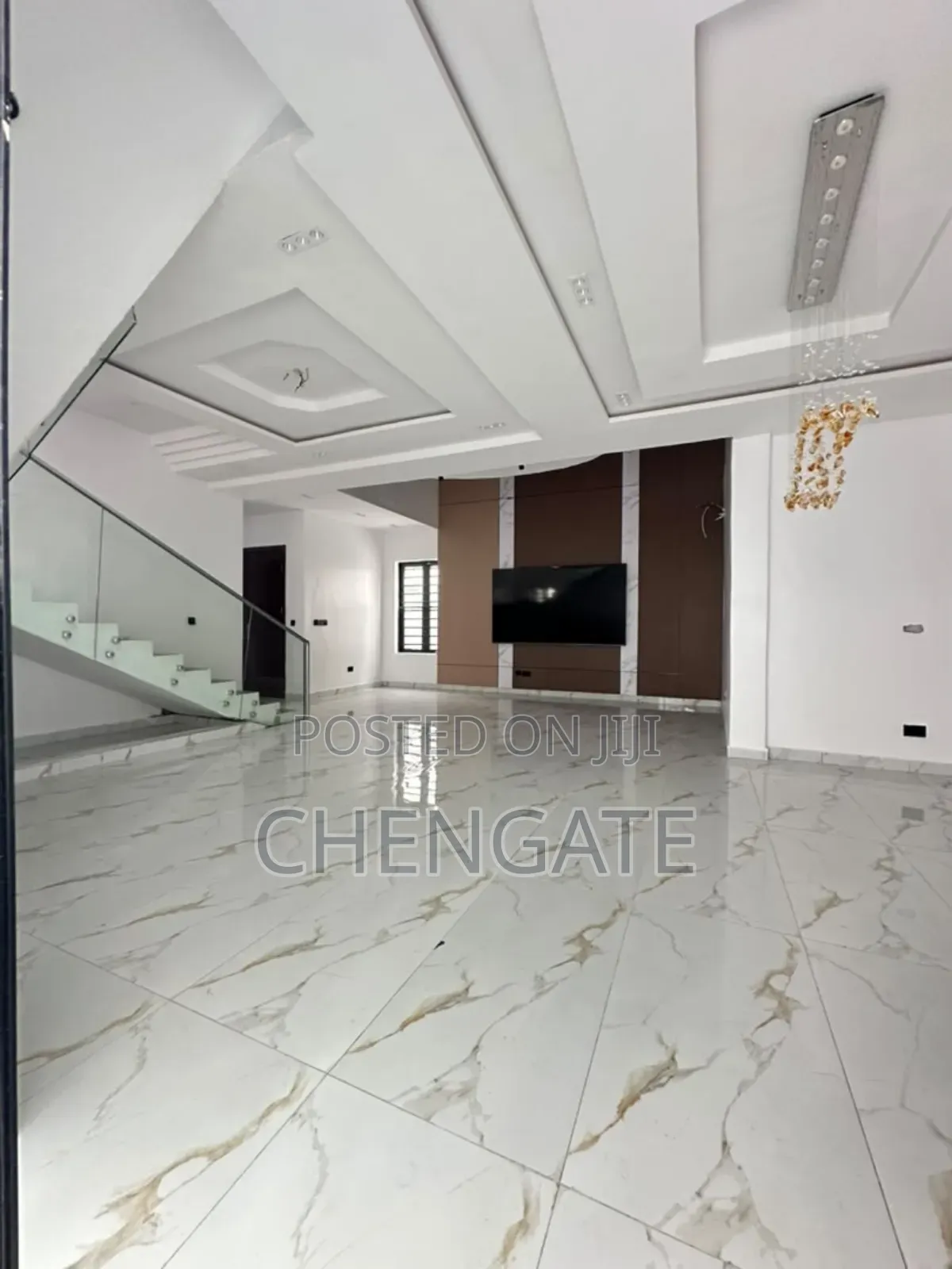 5bdrm Duplex in Osapa london for sale in Osapa london