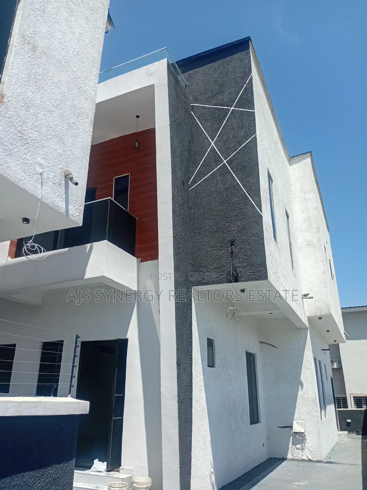 4bdrm Duplex in Lekki Expressway for sale in Lekki Expressway