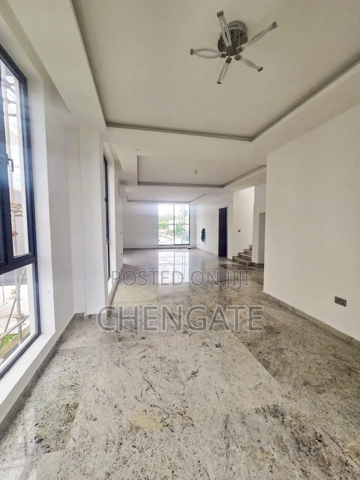 5bdrm Duplex in Banana Island for sale in Banana Island