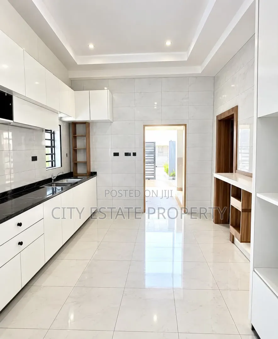 4bdrm Duplex in City Estate, Jahi for sale in Jahi