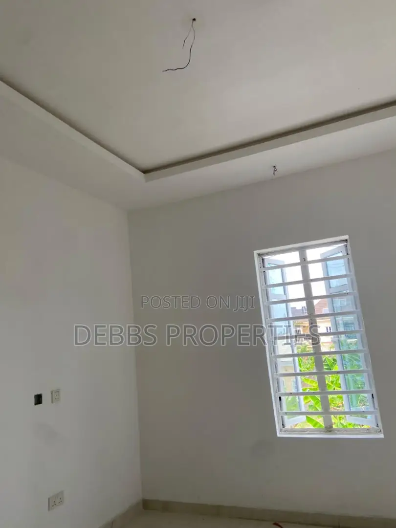 3bdrm Apartment in Lekki Expressway for rent in Lekki Expressway