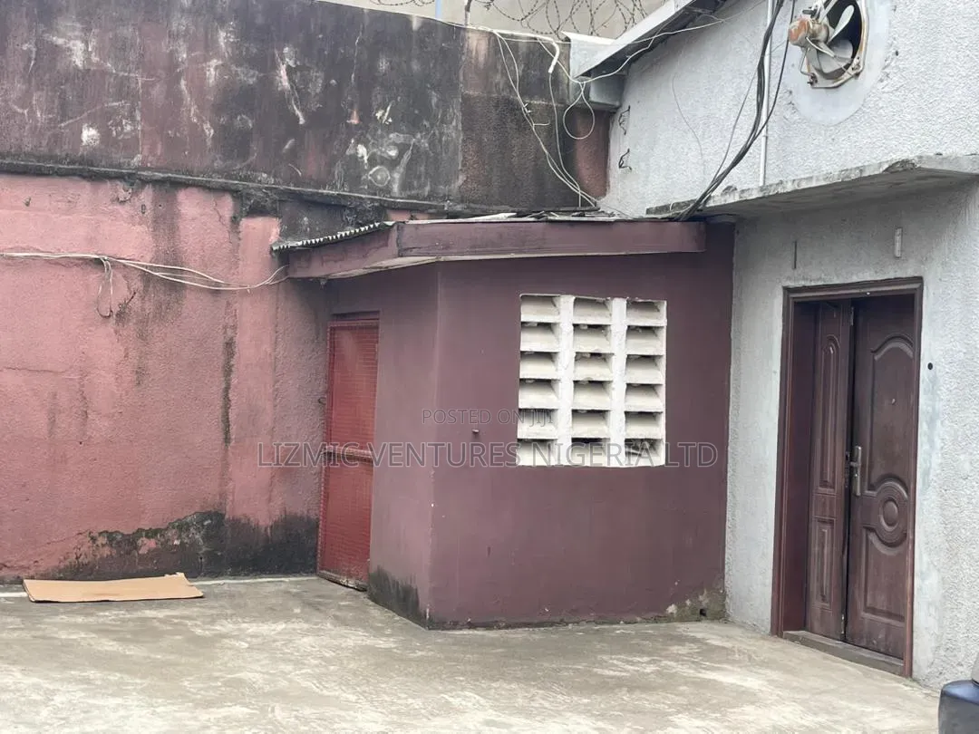 Warehouse for Sale in Capitol