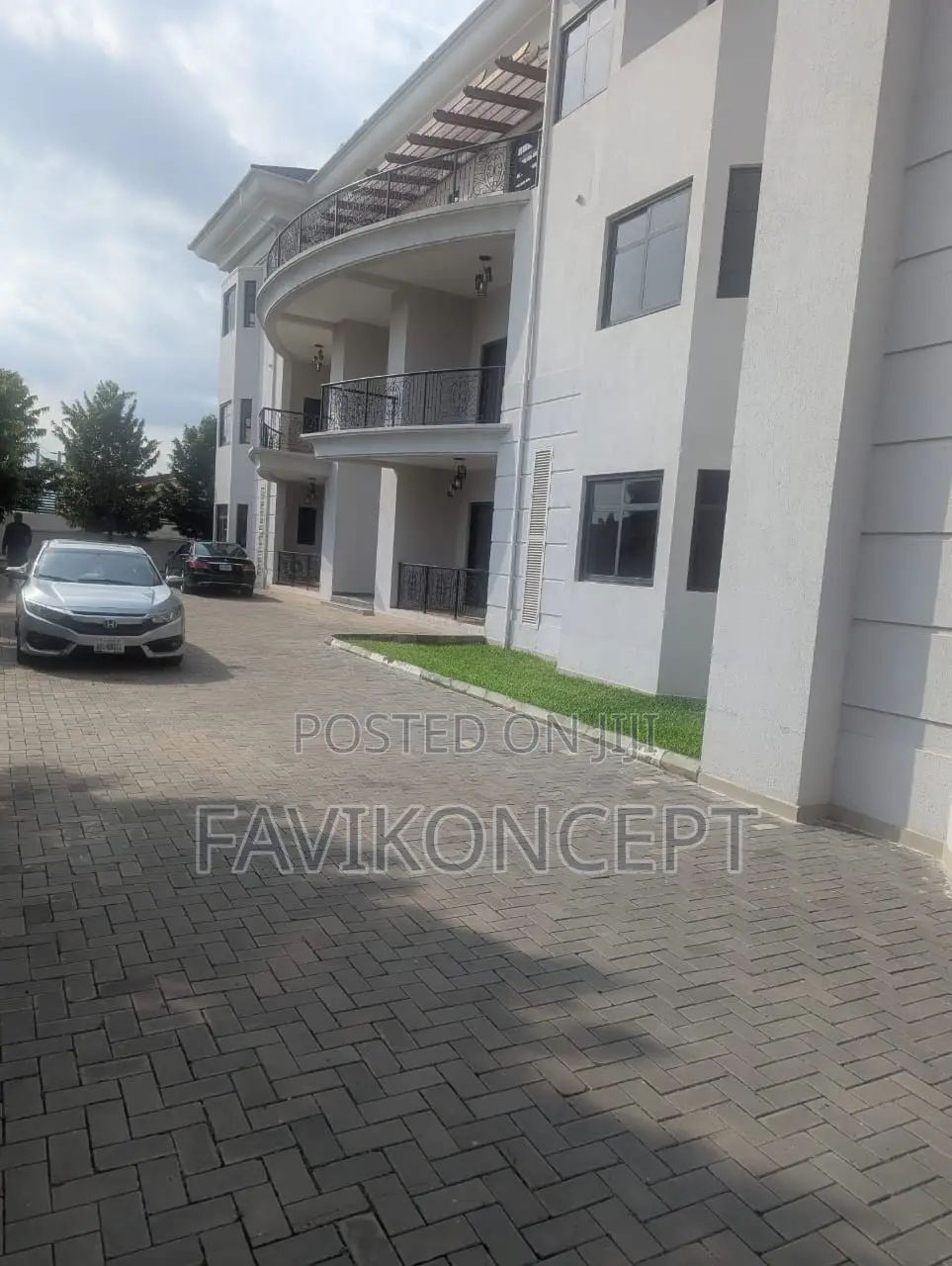 17bdrm Duplex in Maitama for sale in Maitama