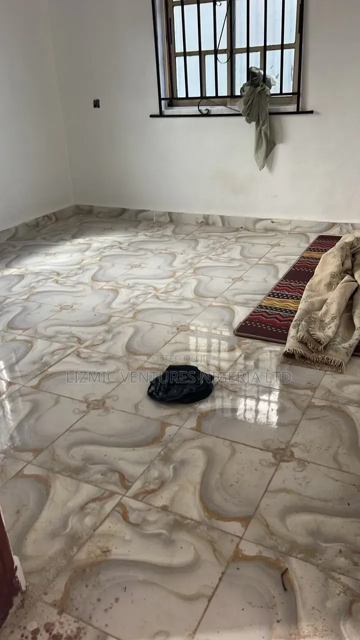 2bdrm Apartment in Tjay, Ayobo for rent in Ayobo