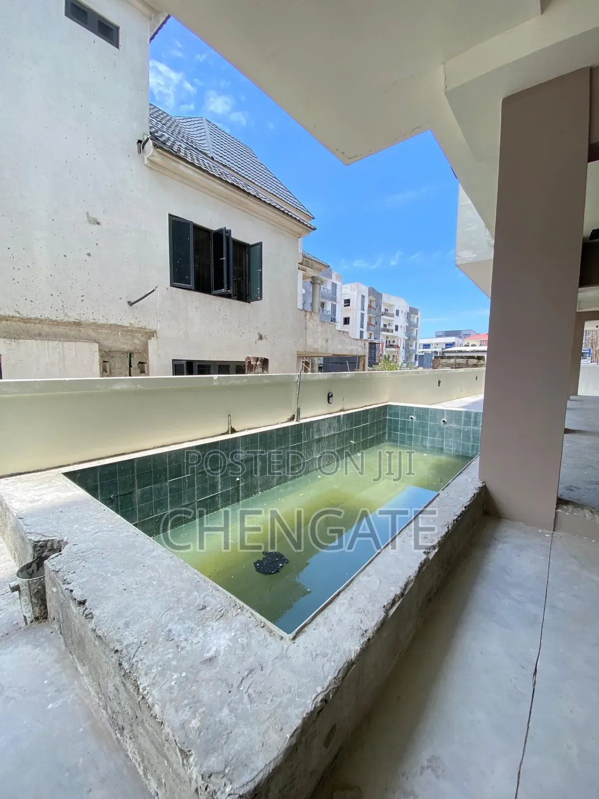 4bdrm Maisonette in Ikate for sale in Ikate