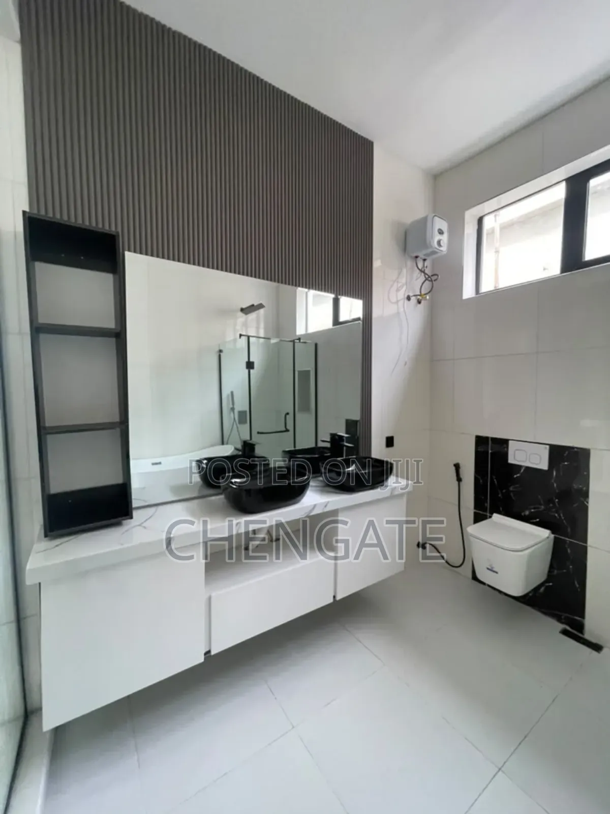 5bdrm Duplex in Ikota for sale in Ikota