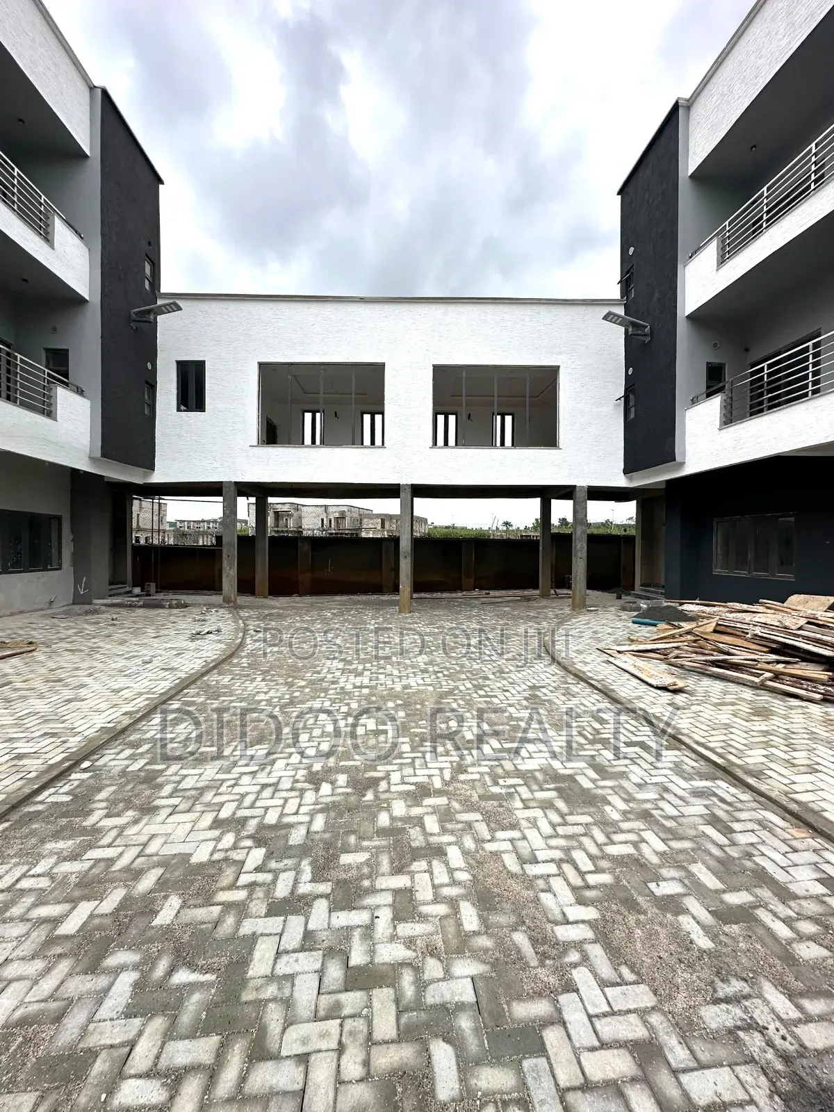 2bdrm Block of Flats in Katampe (Main) for sale in Katampe (Main)