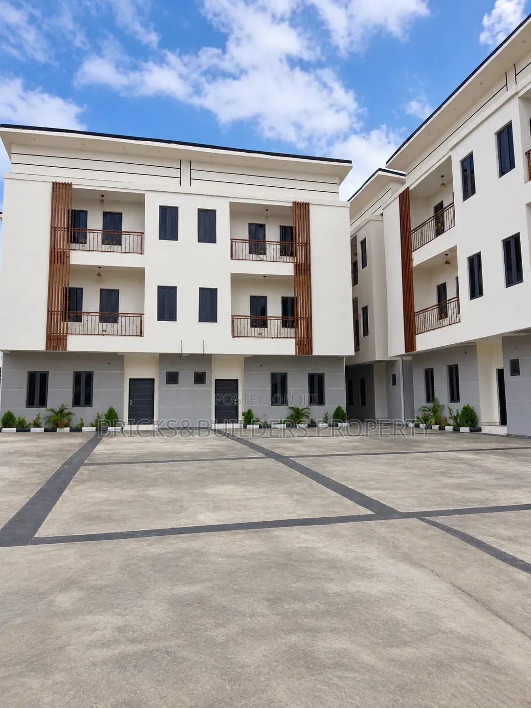 4bdrm Duplex in Wuye for sale in Wuye