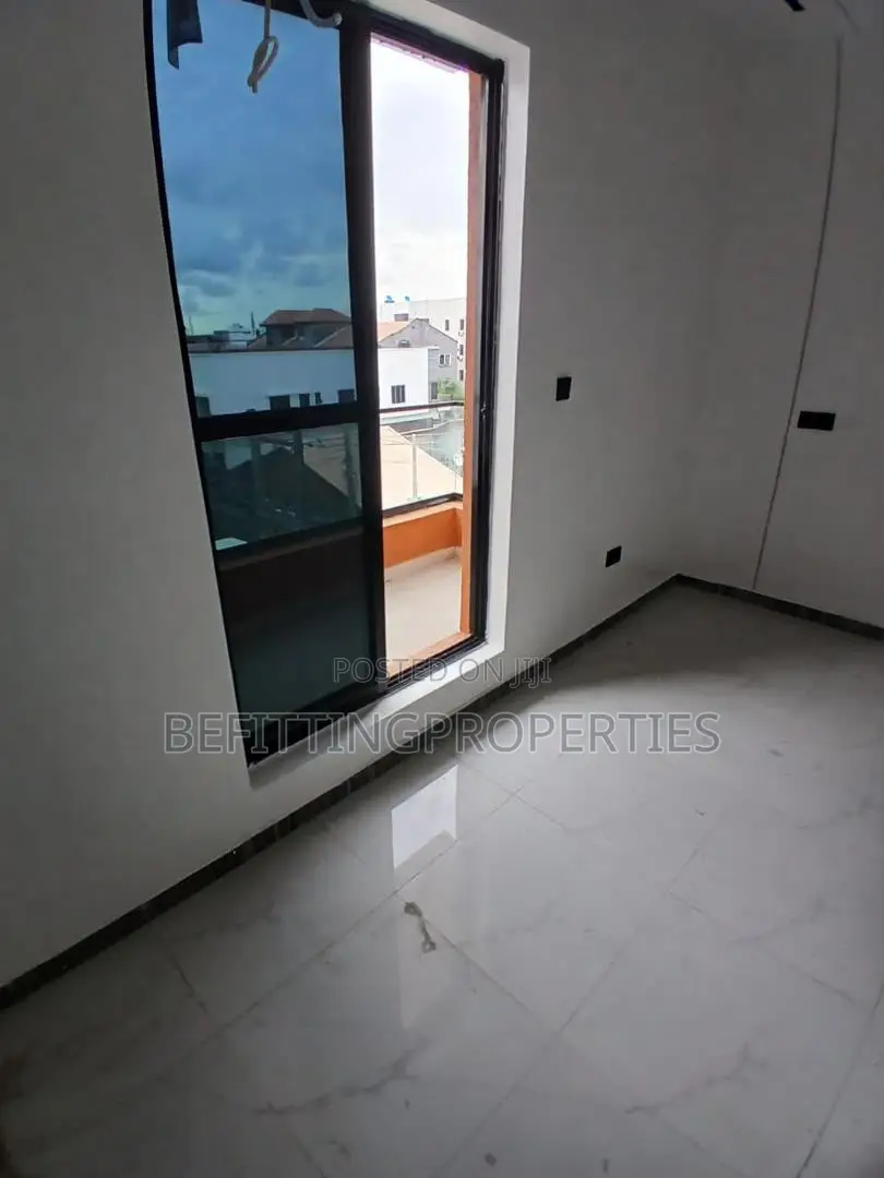 5bdrm Duplex in Lekki for sale in Lekki