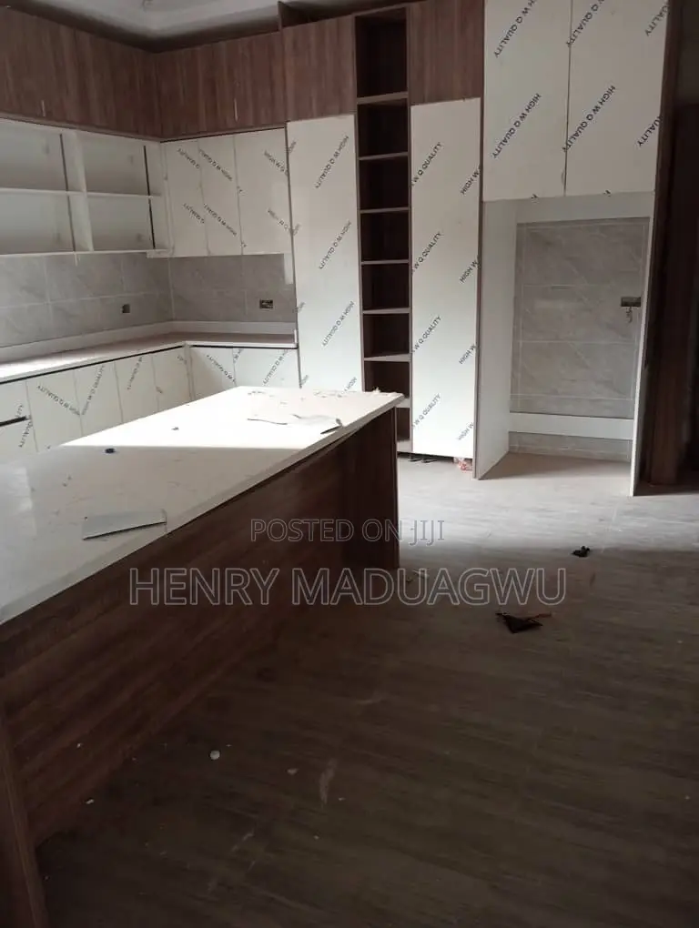 6bdrm Mansion in Katempe District, Katampe Extension for sale in Katampe Extension