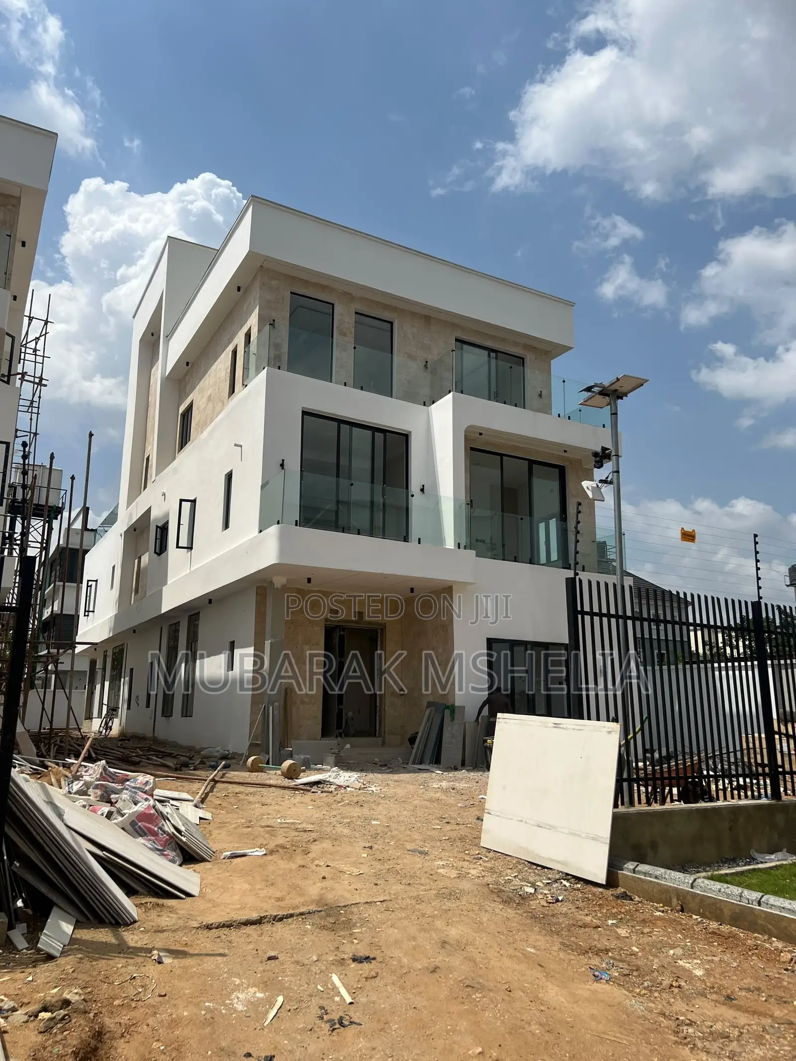 5bdrm Duplex in Jahi for sale in Jahi