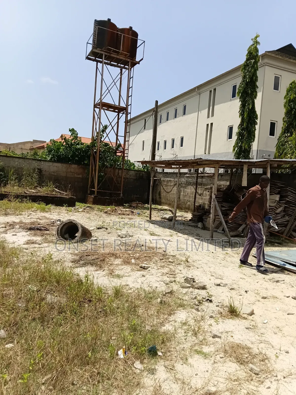 3plots Together in Majek Sangotedo in Sangotedo